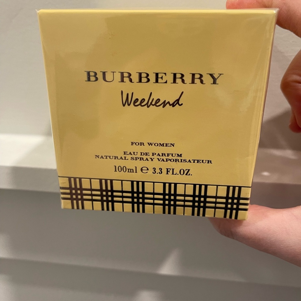 Burberry Weekend Perfume NEW in Plastic